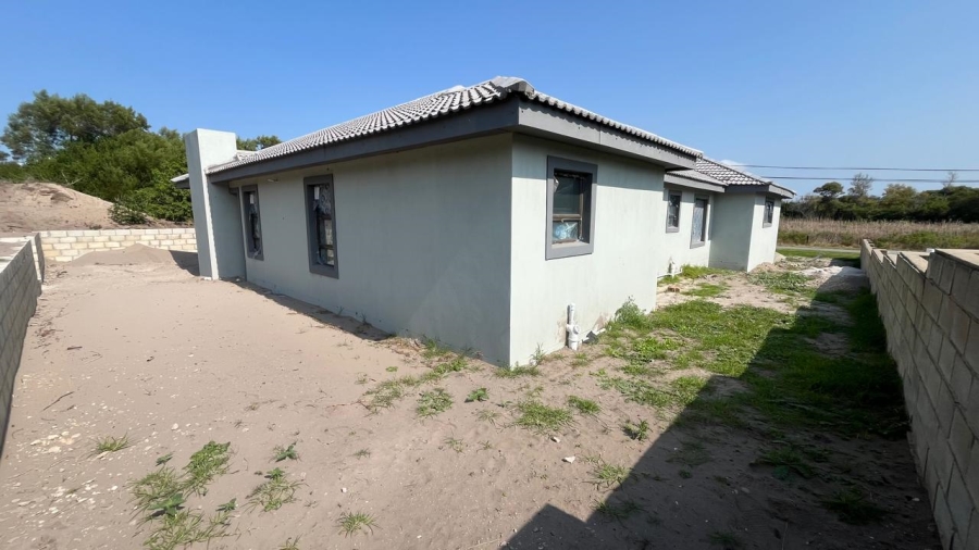 3 Bedroom Property for Sale in Paradise Beach Eastern Cape